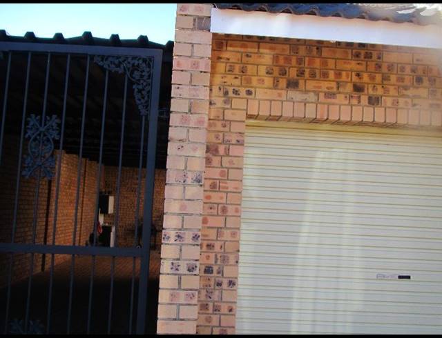3 BEDROOM PROPERTY TO RENT IN CHROOM PARK